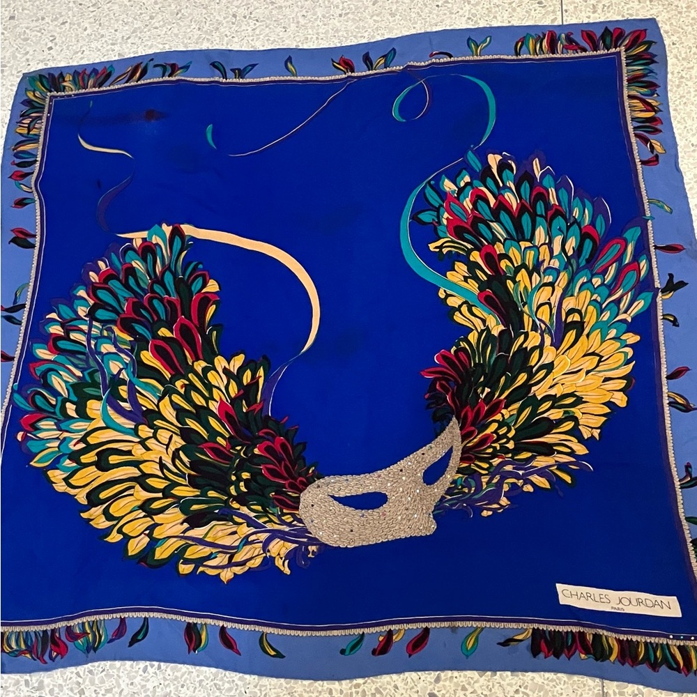 Charles Jourdan Vibrant Mask Design Scarf🥰🥰